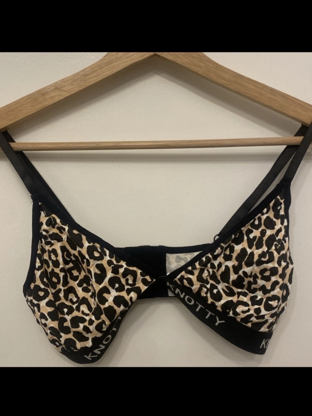 🌟4 for $20 Leopard Print Wireless Bra in Black and Tan